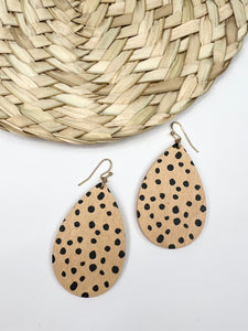 STAND OUT IN SPOTS EARRING