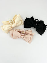 Load image into Gallery viewer, SO CHIC BOW CLIP
