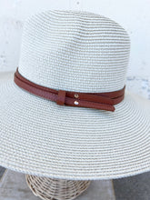Load image into Gallery viewer, SOUNDS OF SUMMER STRAW HAT
