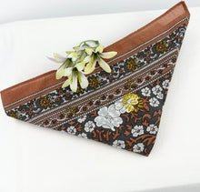 Load image into Gallery viewer, VINTAGE FLORAL SCARF
